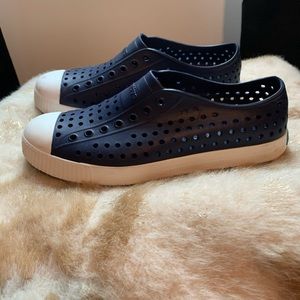 Native Shoes (Size J4)